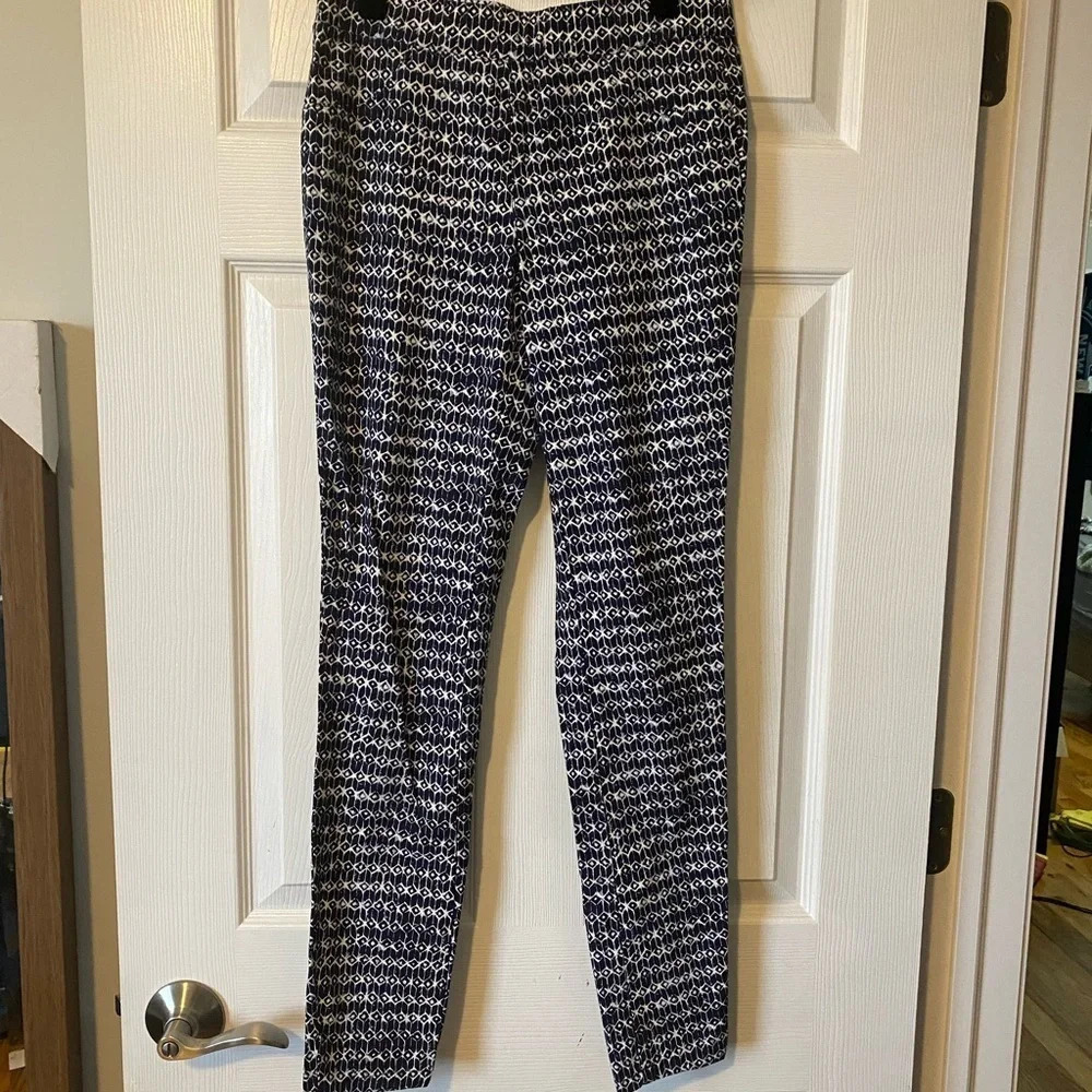 Pinkyotto Navy and White‎ Stretch Skinny Pants Size Medium
